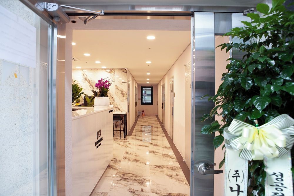 K-Grand Hostel Sinchon 1