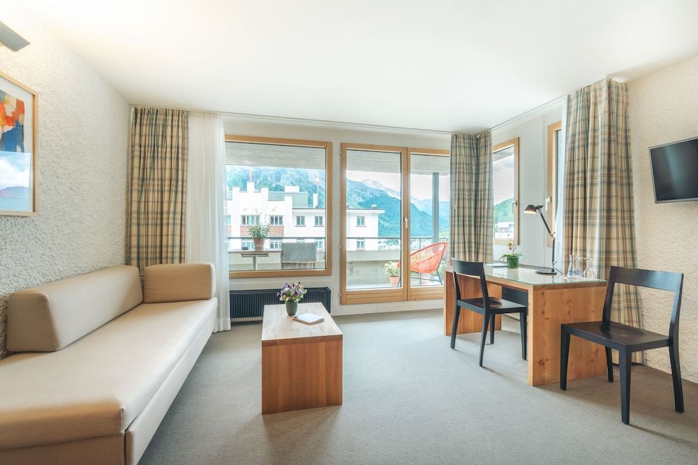 Hauser Hotel St. Moritz 1