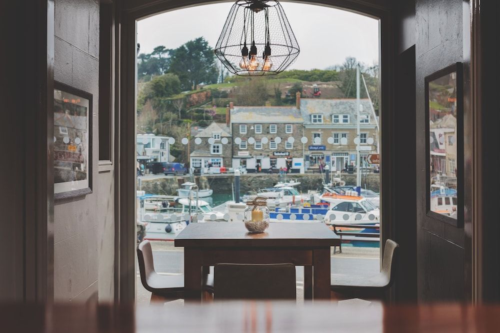 The Old Custom House 2