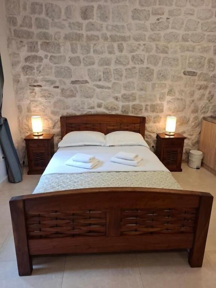 Filip Deluxe Rooms 2