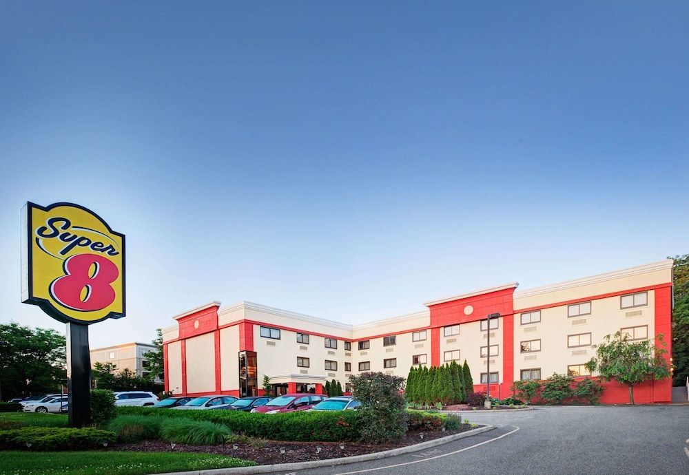 Super 8 by Wyndham Mahwah 1