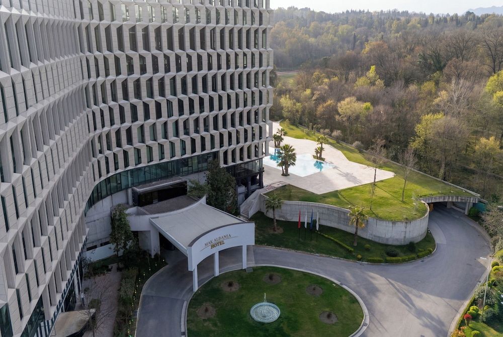 Mak Albania Hotel 1