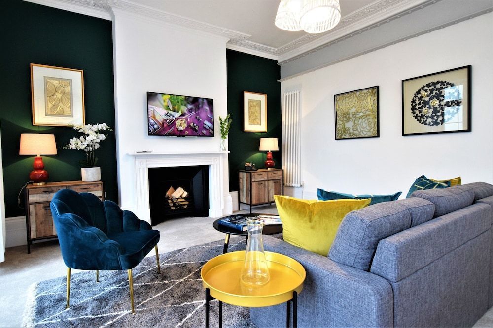 Frederick Place - Your Apartment 1