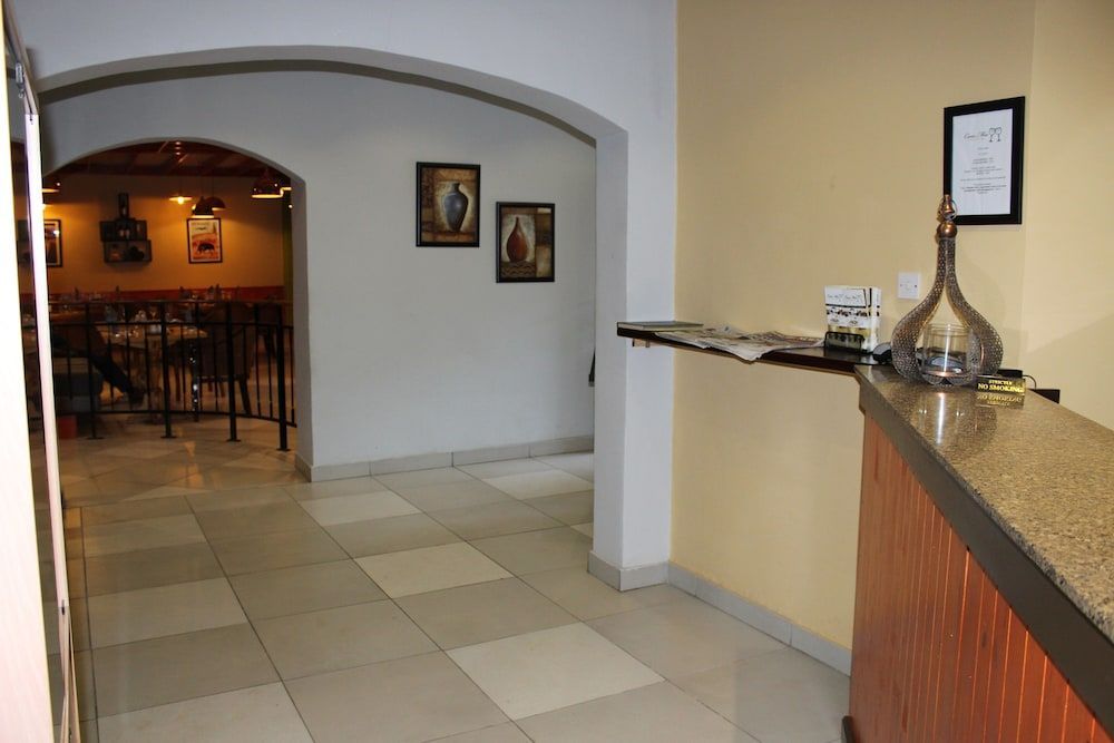 Casa Mia Lodge & Restaurant 2