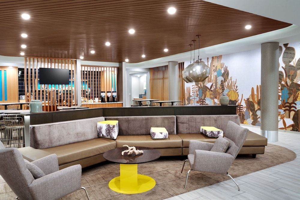 SpringHill Suites by Marriott Phoenix Scottsdale 2