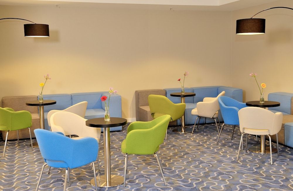 Holiday Inn Express AMSTERDAM - ARENA TOWERS by IHG 2