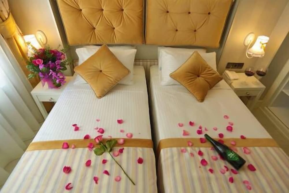 Just Inn Hotel 1
