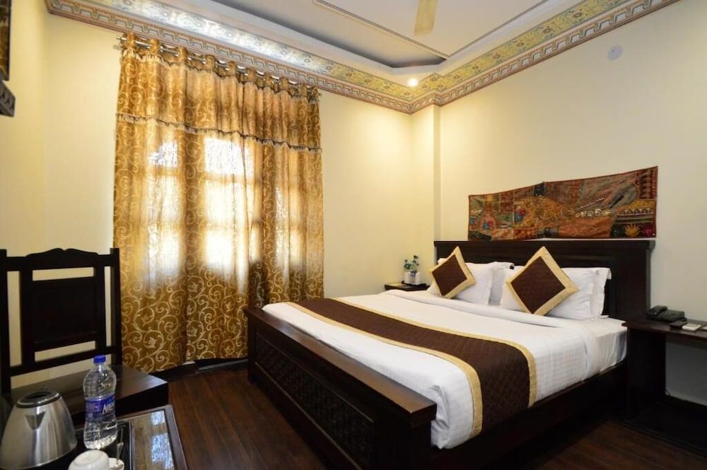 Hotel Surya Garh 2