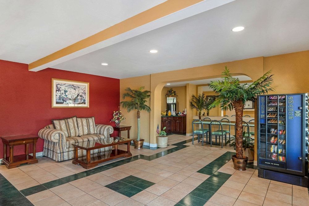 Econo Lodge Union City - Atlanta South 2