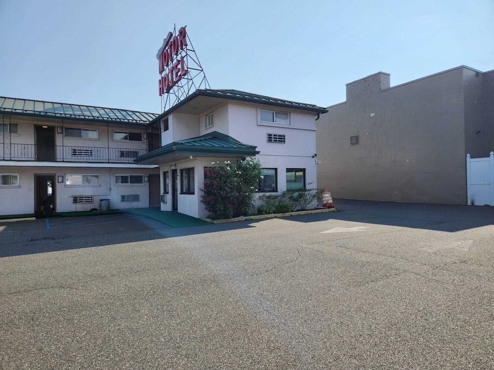 Winslow Motel 1