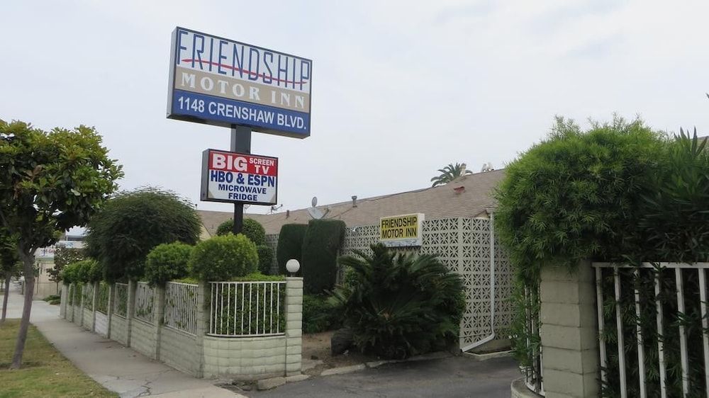 Friendship Motor Inn 1