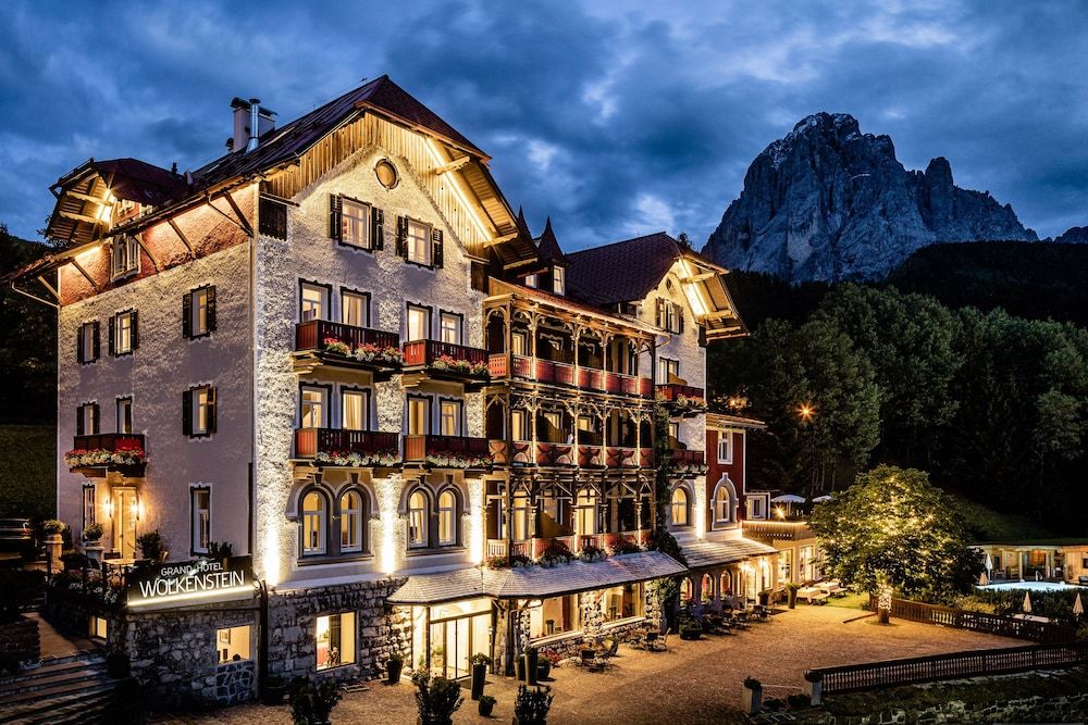 Grand Hotel Wolkenstein 1