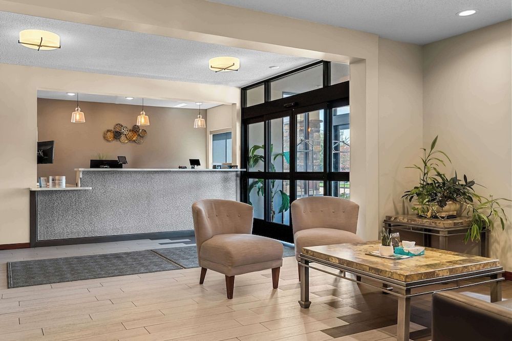 Best Western University Inn 2