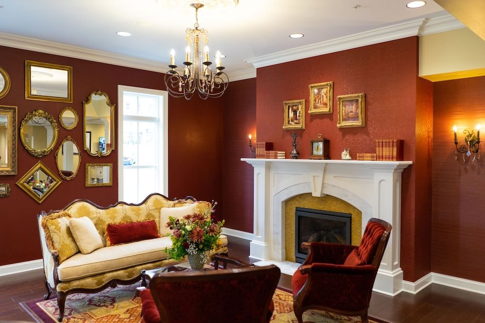 The Mount Vernon Grand Hotel 2