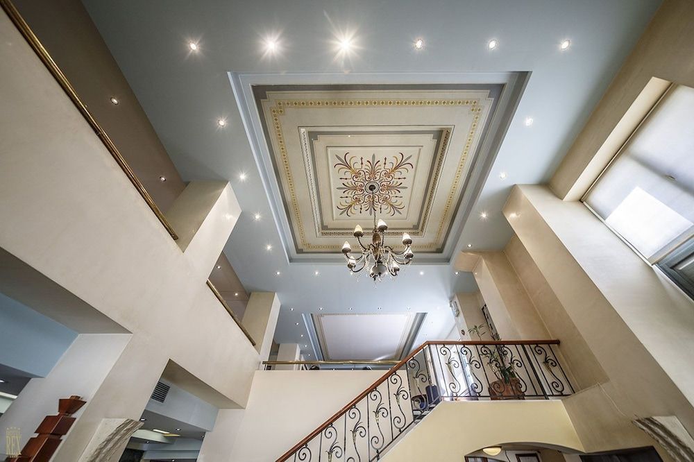 Rex Hotel 2