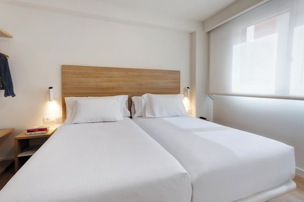 Sercotel Logroño Suites 2
