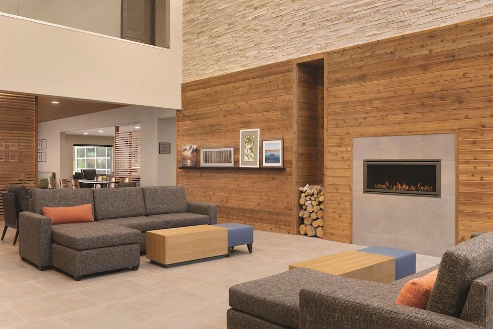 Country Inn & Suites by Radisson, Ft Atkinson, WI 2