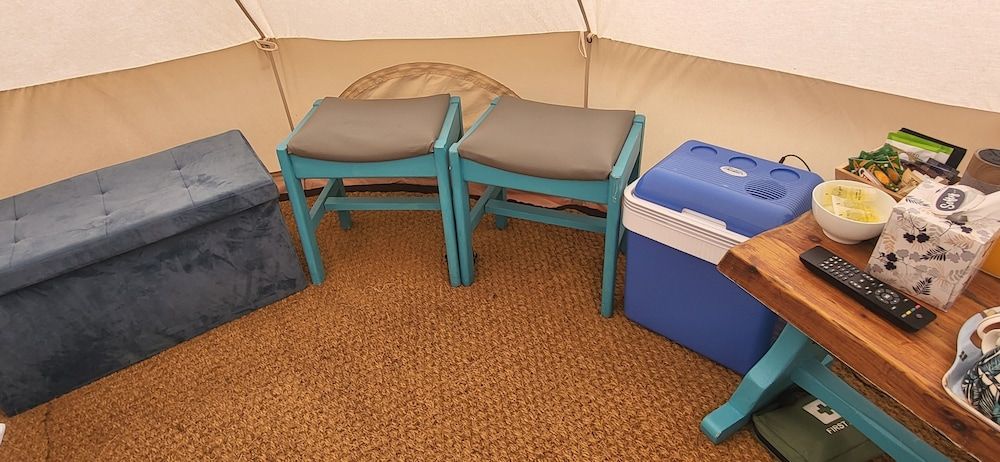 Campsite - The Ring Pub Glamping Pods 2