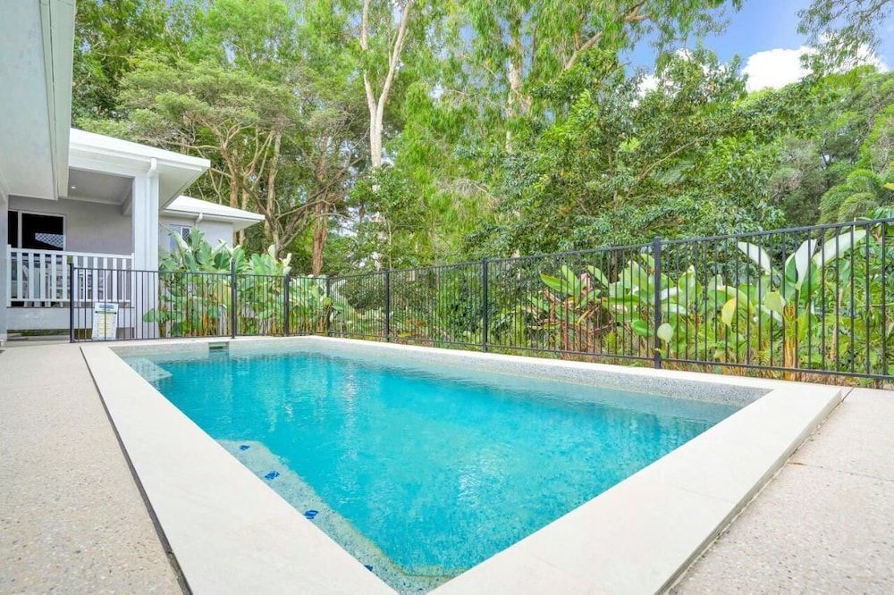 Palm Cove Studio Apartments 1