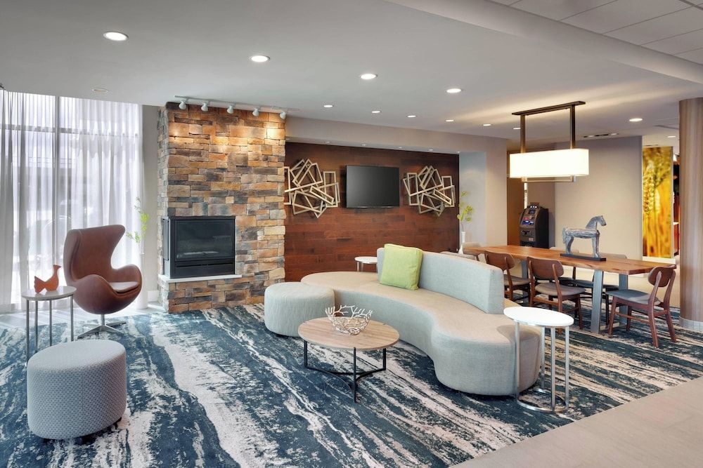 Fairfield Inn & Suites by Marriott Springfield North 1