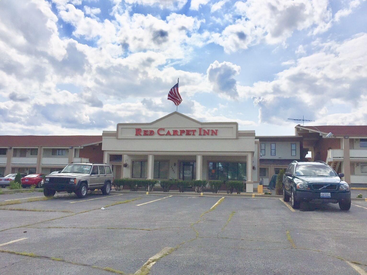 Red Carpet Inn Great Lakes 1