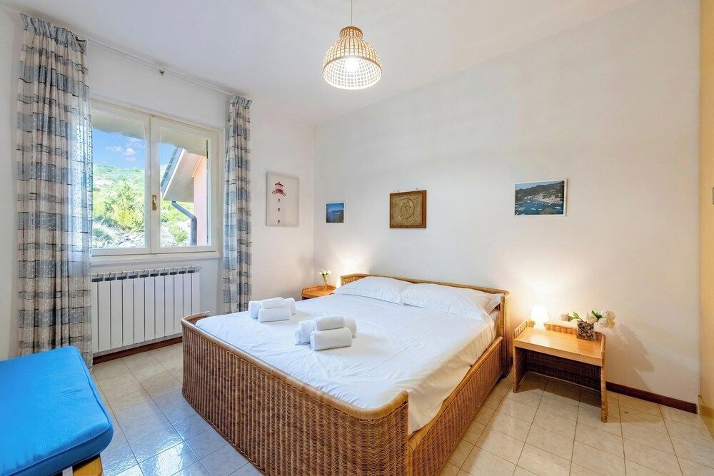 Peaceful Apartment With Terrace In Deiva Marina 1
