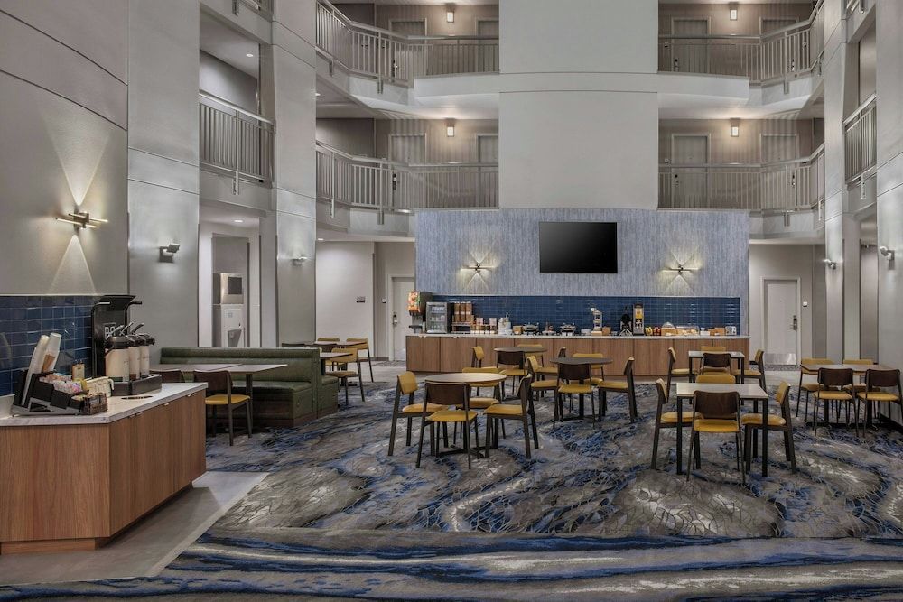 Fairfield Inn & Suites Oakland Hayward 1