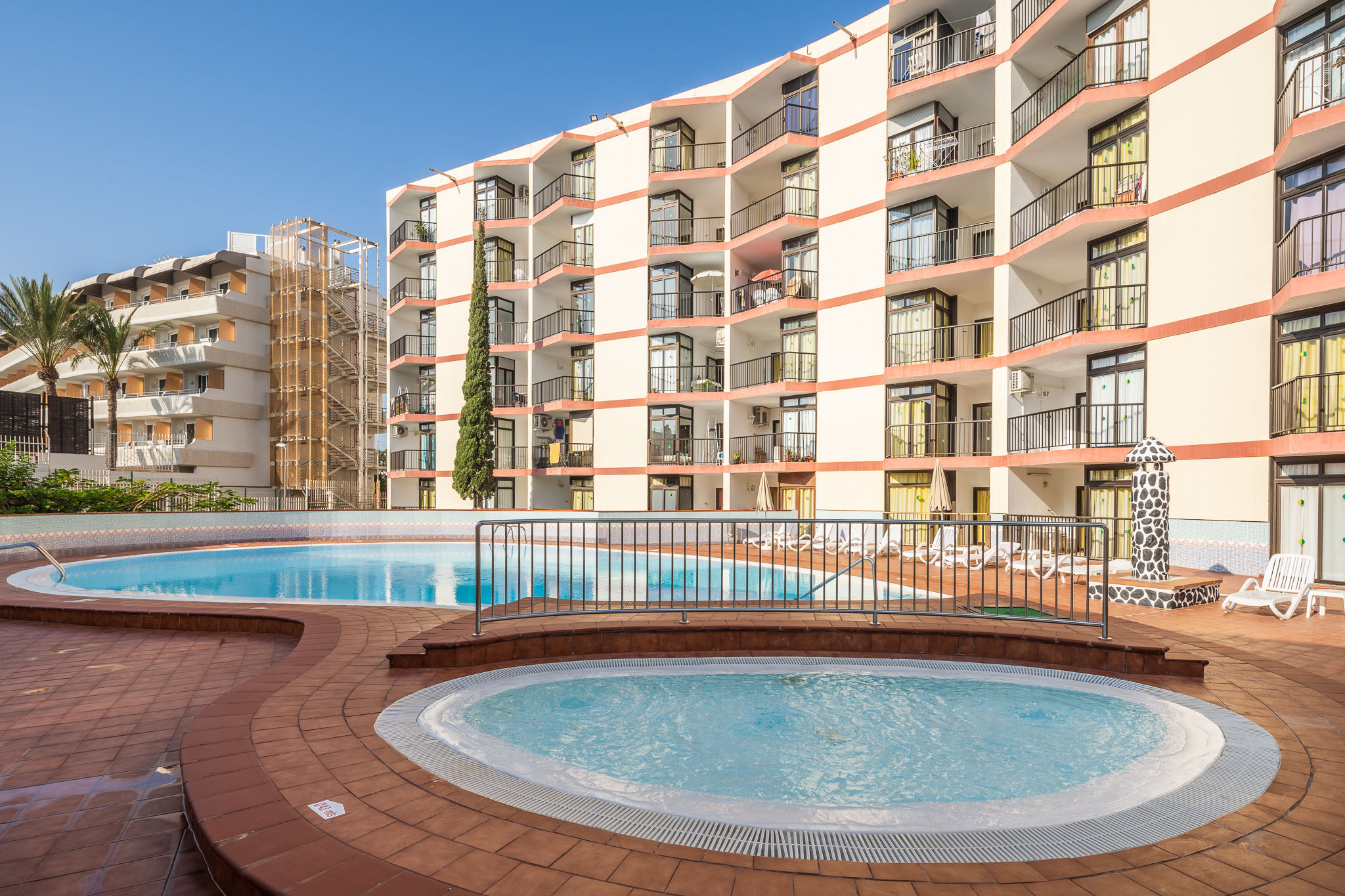 RT-Apartamentos Guinea 1