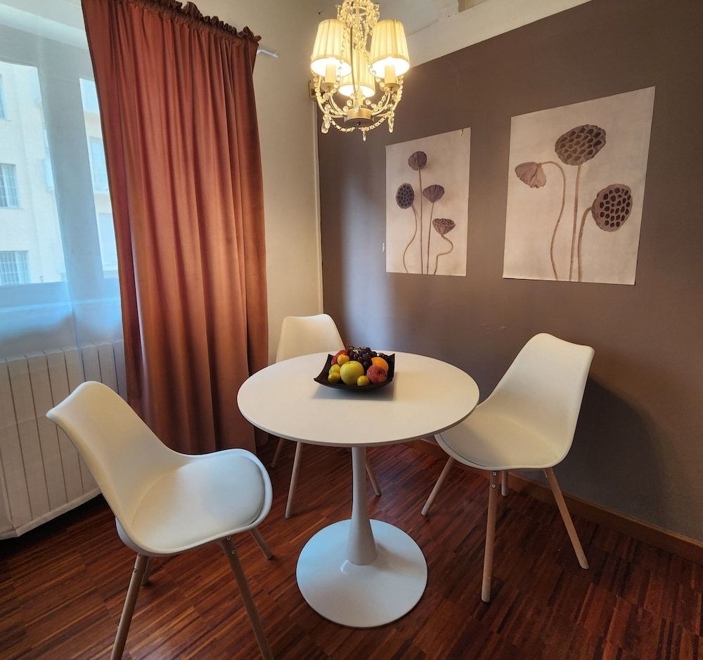 Gaia Suites - A due passi dal centro - Parcheggio privato 1