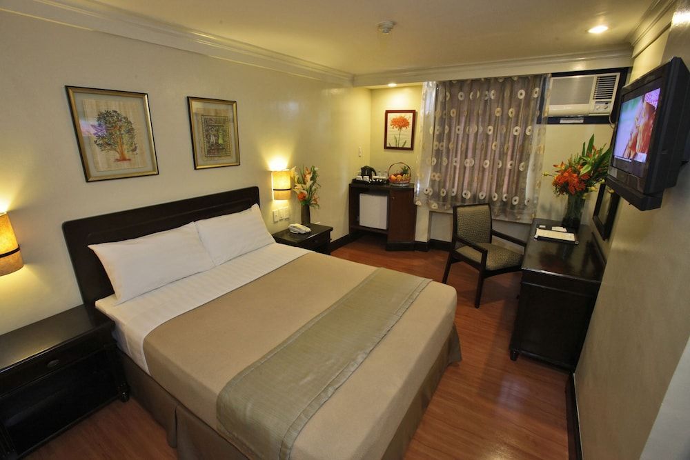 Fersal Hotel Malakas, Quezon City 1
