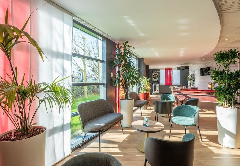 B&B HOTEL Calais Terminal Cité Europe 3 étoiles 2