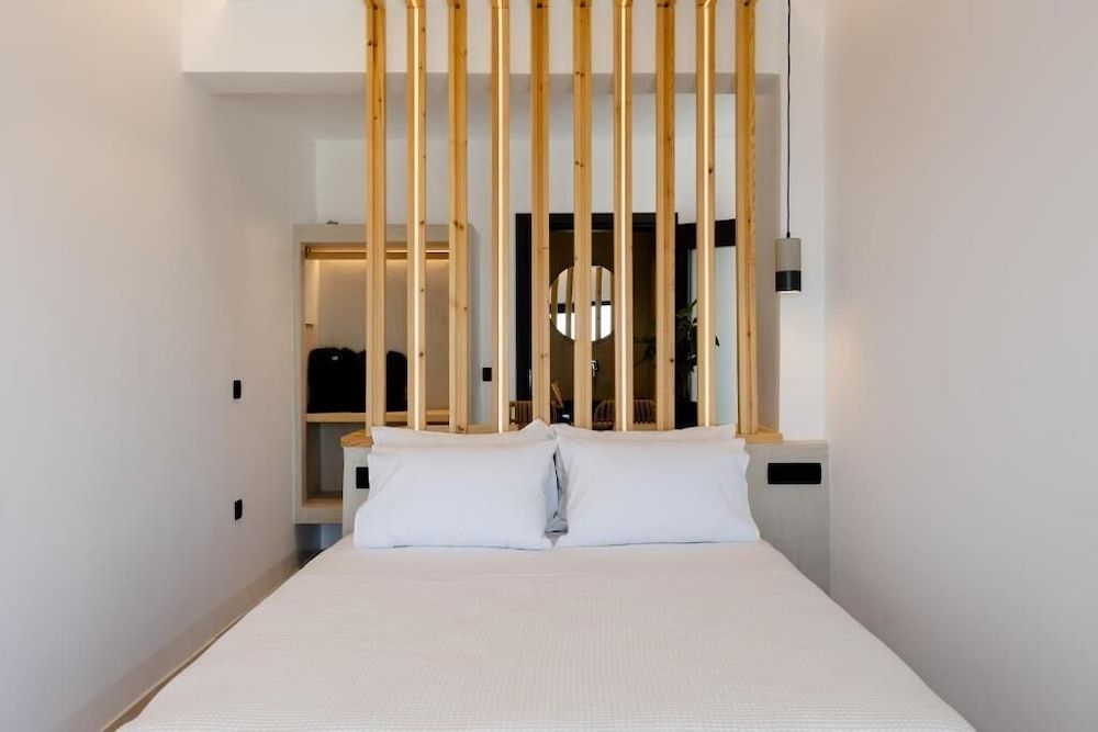 Lackos Luxury Suites 1