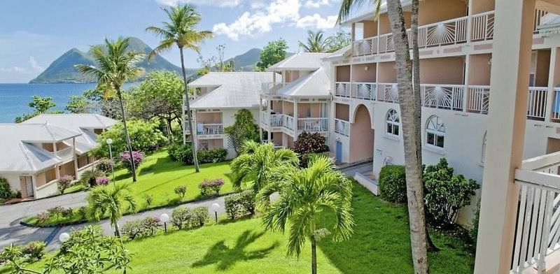 Hôtel Diamant Beach avec location de voiture 1