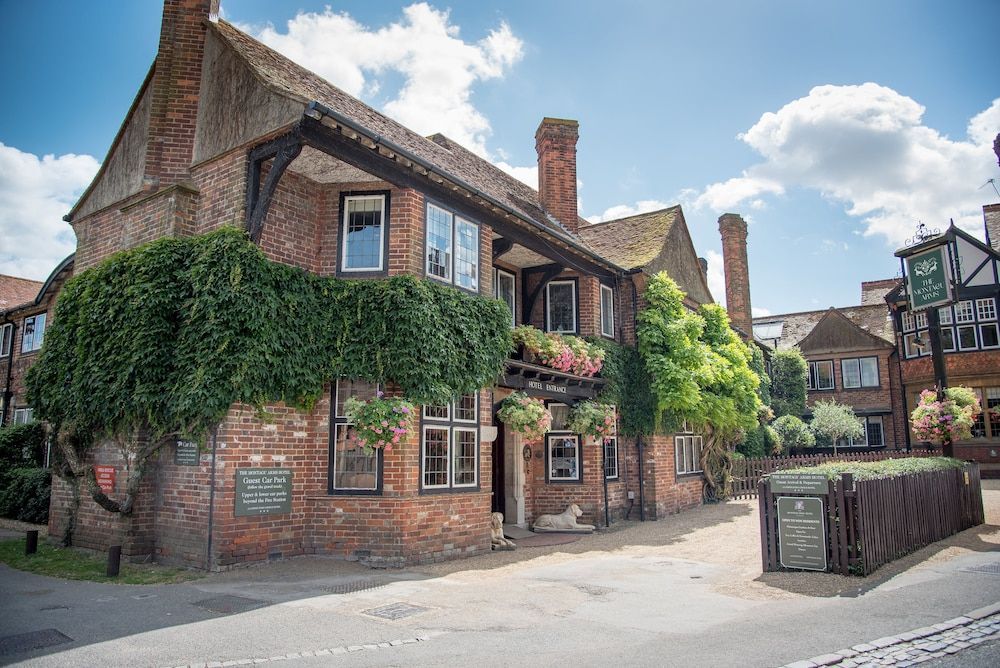 The Montagu Arms 1
