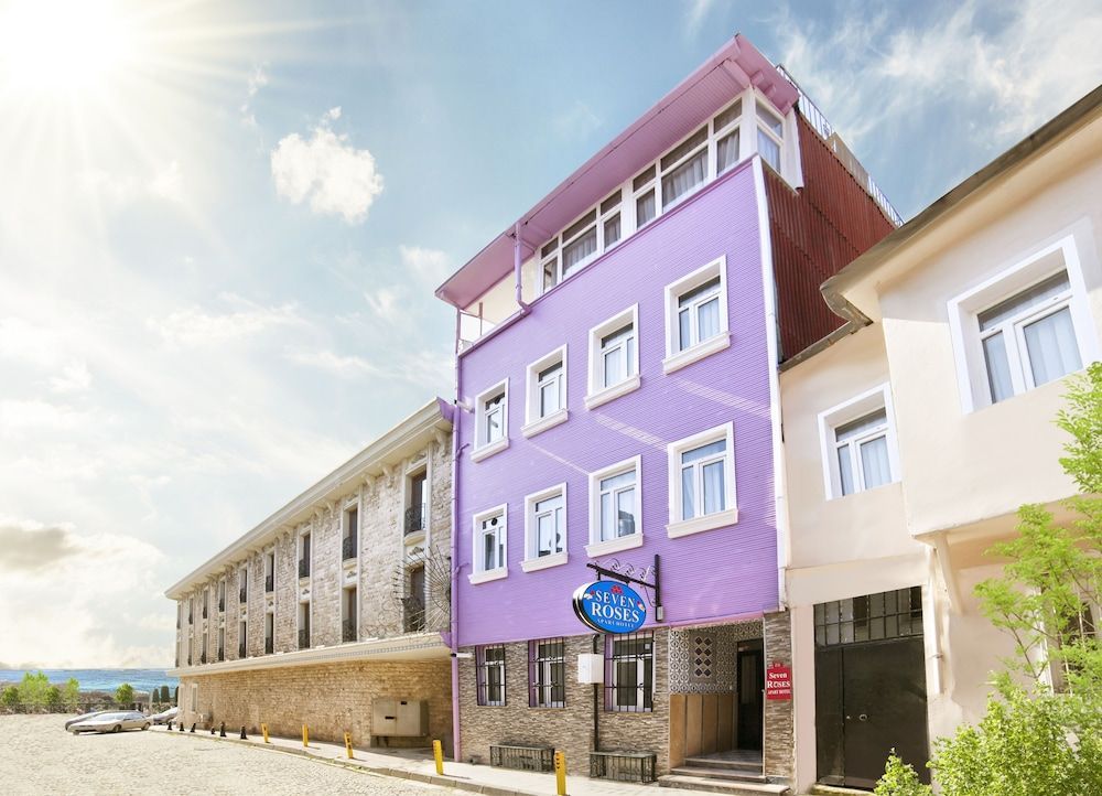 SEVEN ROSES APART HOTEL 1