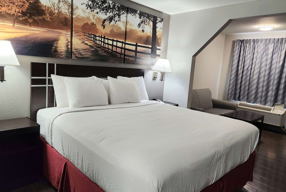 Days Inn by Wyndham Sulphur LA 1