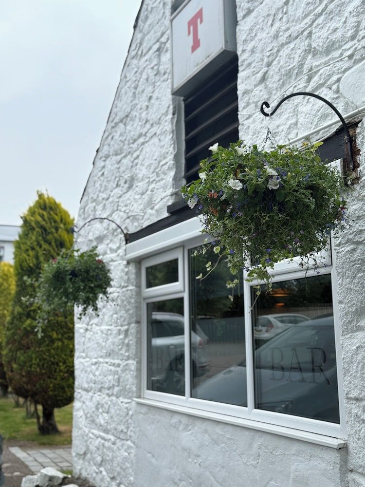 Lochnell Arms Hotel 2