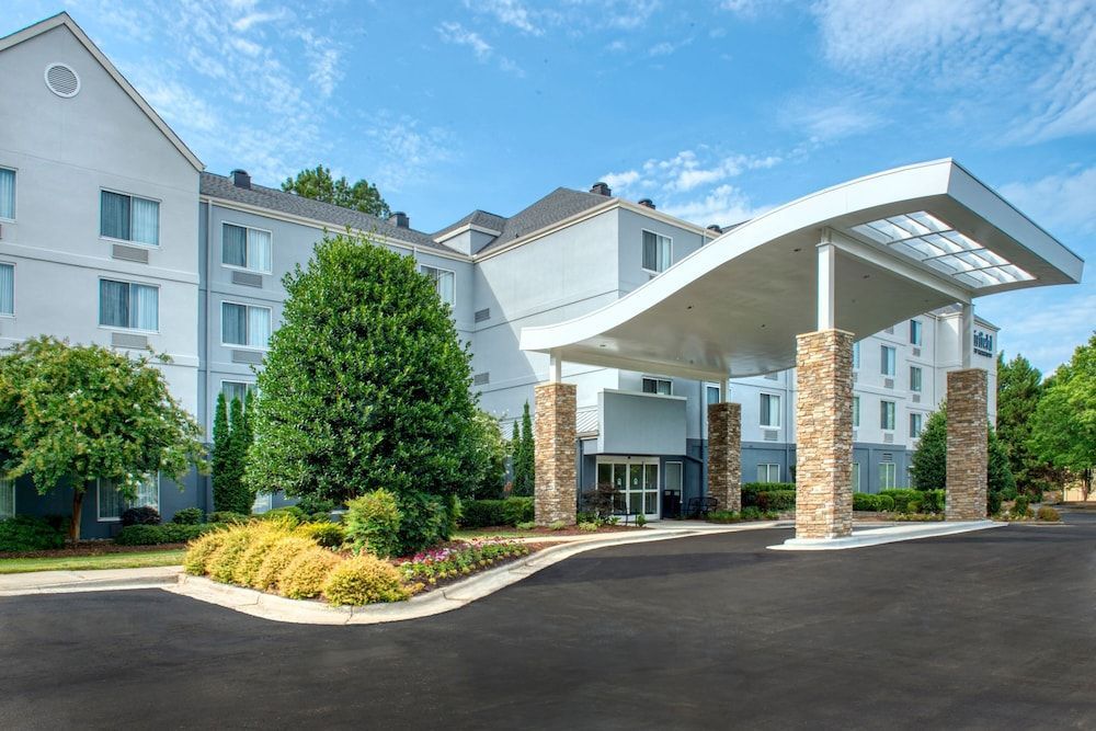 Fairfield Inn & Suites Raleigh Crabtree Valley 1