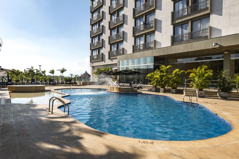 Movich Hotel de Pereira 1