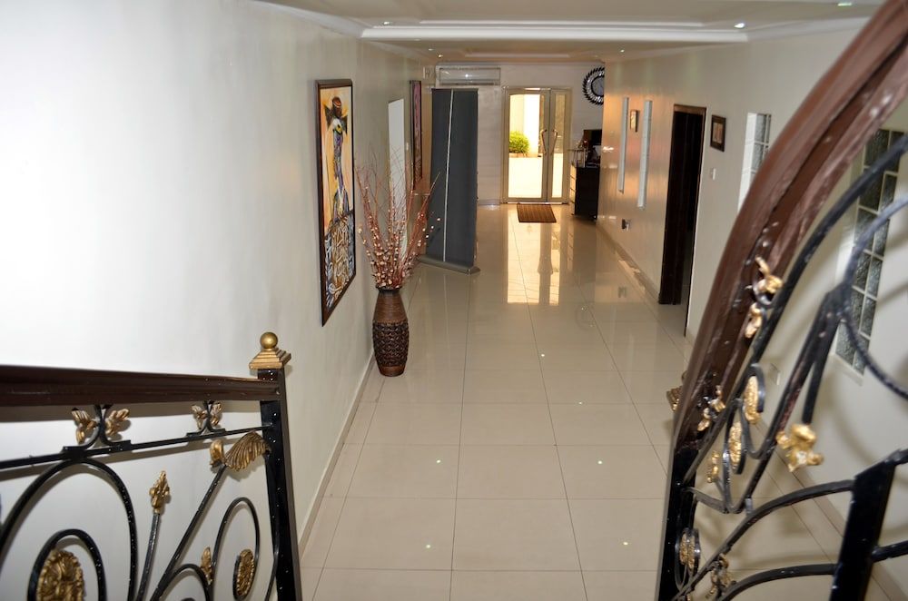 De Rigg Place - Alaka Estate, Surulere 2