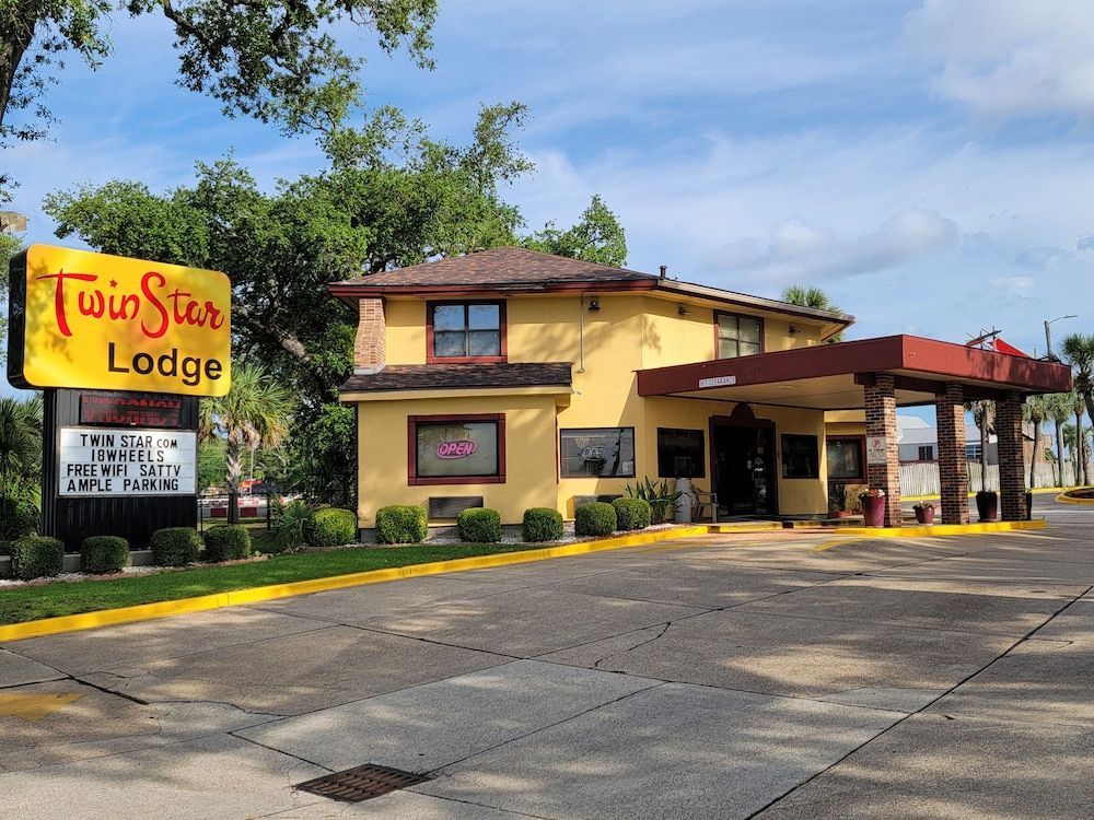 Twin Star Lodge 1