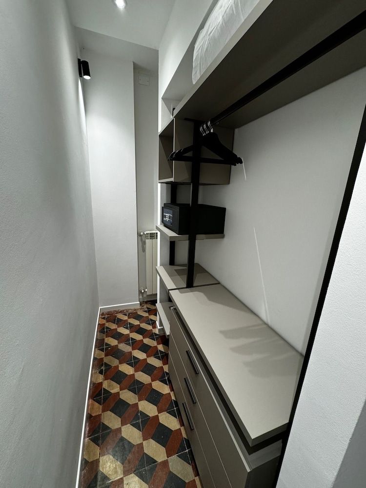 SAN LORENZO APARTMENTS 5054 2