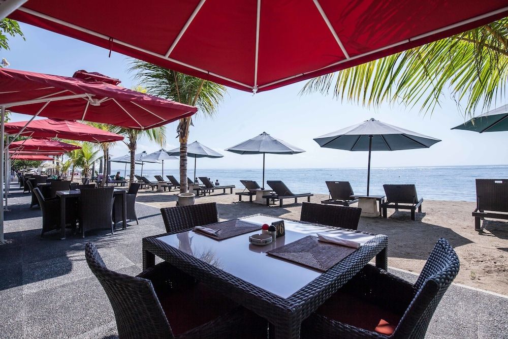 Vila Shanti Beach Hotel 1