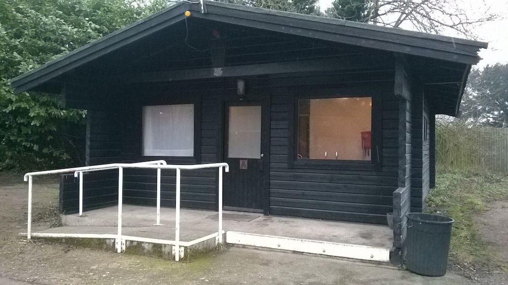 Broxbourne Riverside Chalets 2