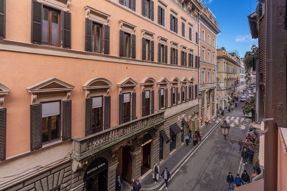 Townhouse Condotti 29 1