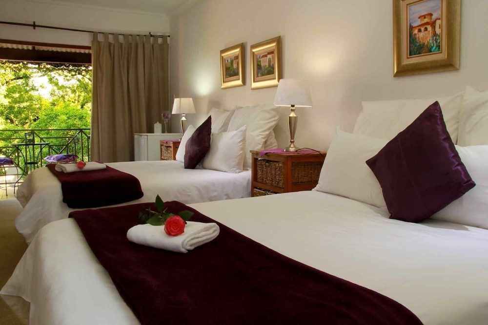 J'Cups Guest House 2