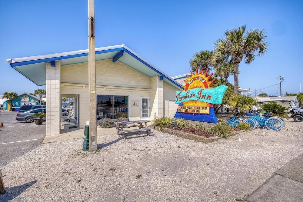 Paradise inn 1