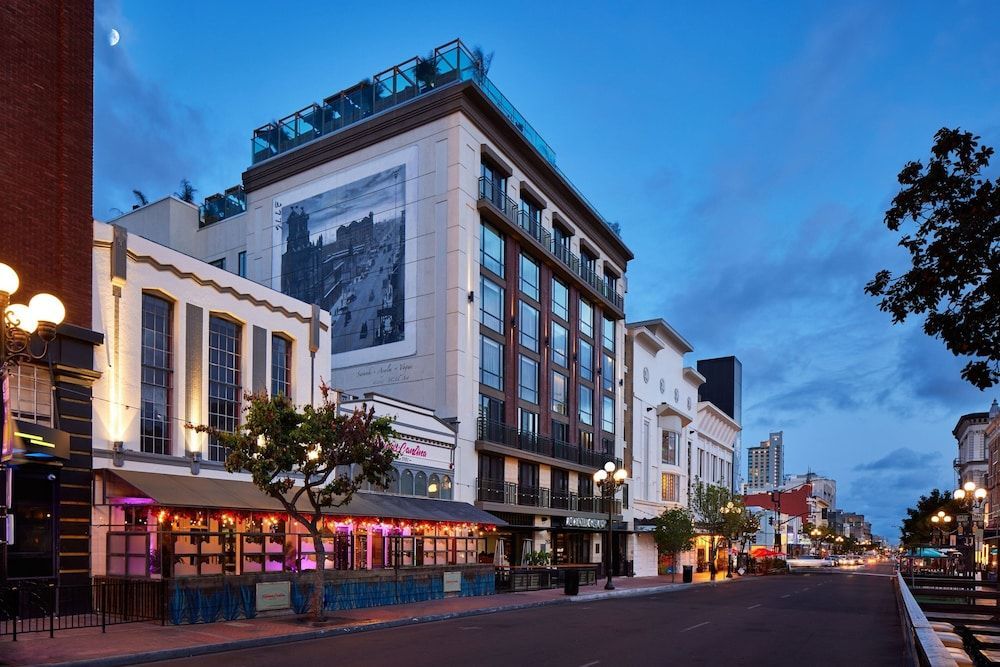 AC Hotel by Marriott San Diego Downtown Gaslamp Quarter 1