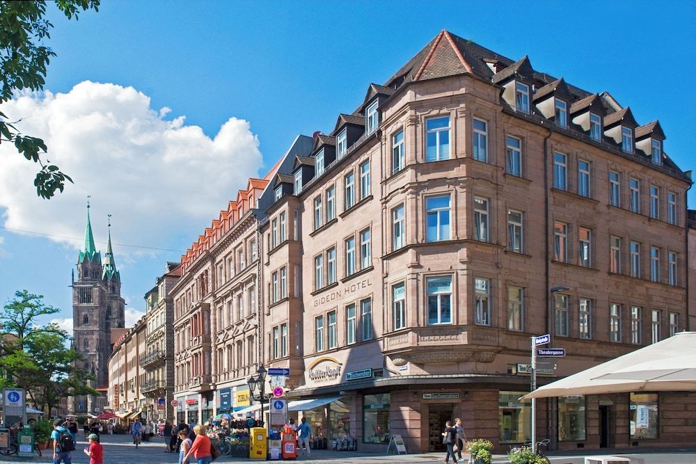 Gideon Hotel 1