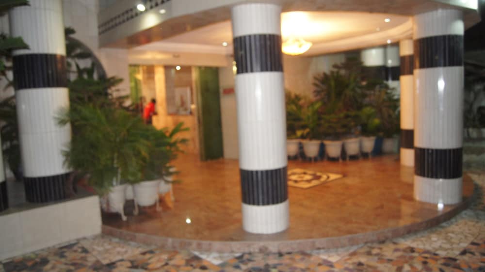 RoyalView Hotel and Suites -Guest Room 2